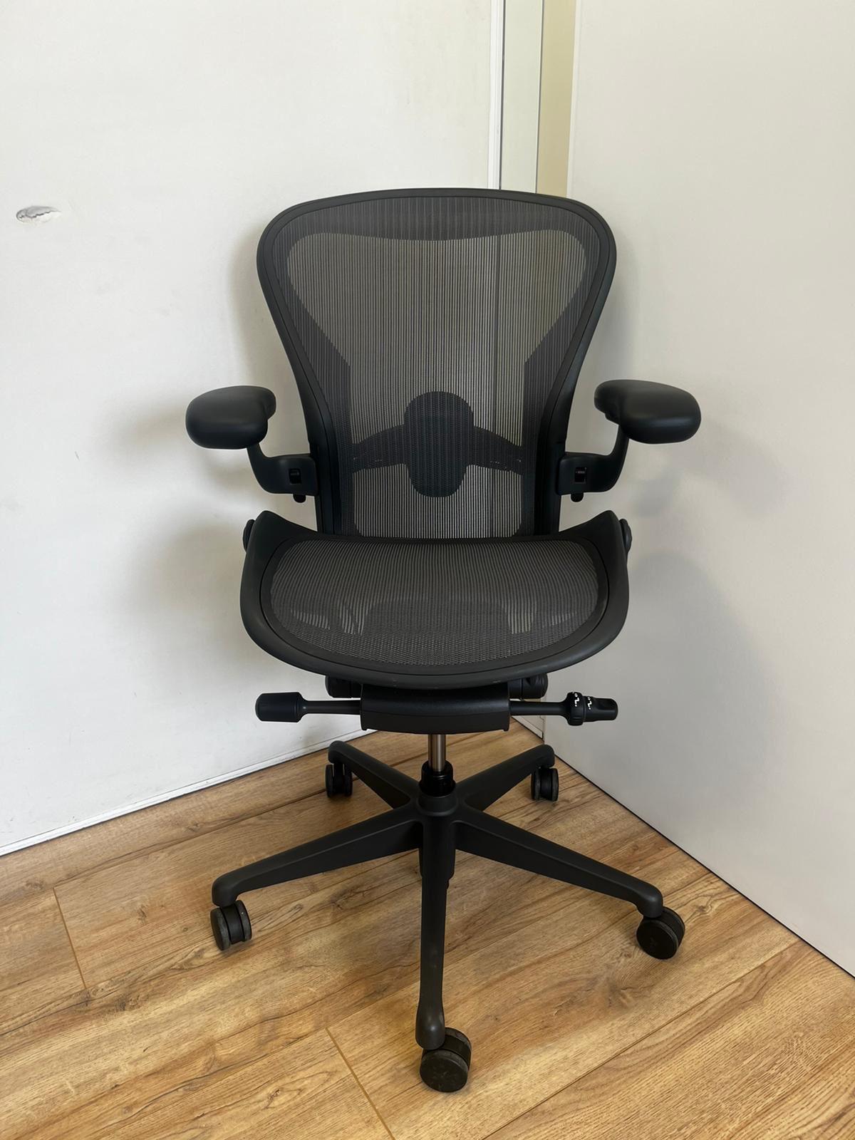 Herman Miller Aeron Remastered Lumbar Offerta estiva